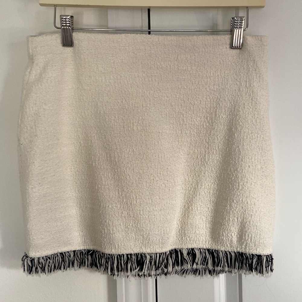 Off white Zara skirt with black/white fringe detail